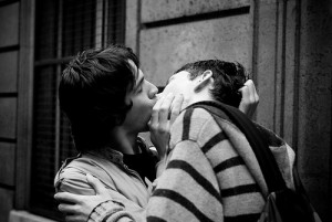 Men Kissing - William Hamon